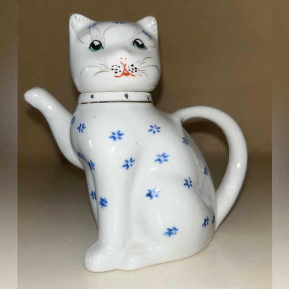 None Other - VINTAGE WHIMSICAL ORIENTAL CAT CREAMER TEA PARTY/ ROOM DECOR